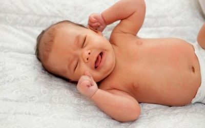 Ліки від печії та здуття в животі для новонароджених: список препаратів, народні засоби