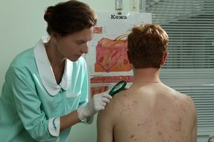 Шкірний дерматит: різновиди у дорослих і дітей, особливості протікання захворювання