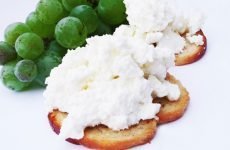 Сир для чоловіків: чим корисний, сир зі сметаною