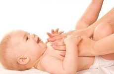 Що робити при запорах у немовлят після введення прикормів