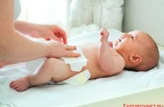 Що робити якщо у дитини запор при грудному вигодовуванні: як допомогти немовляті, виявлення ознак та симптомів, причини і лікування ліками