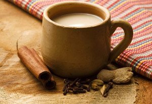Чай з молоком: можливу шкоду й користь для здоровя людини
