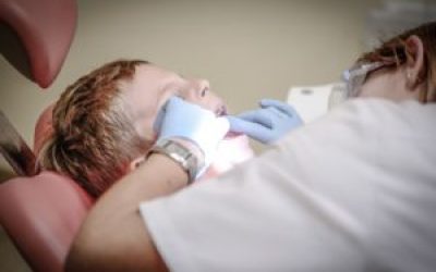 Що дати дитині від зубного болю: огляд ліків і народних засобів