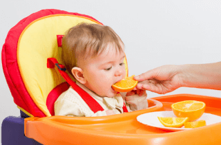 Чи можна дитині давати апельсин