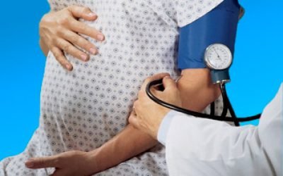 Як знизити тиск при вагітності швидко, що можна робити?