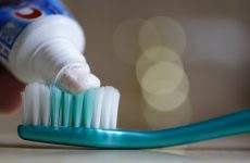 Зубна паста з фтором: користь і шкода, аспекти вибору і відгуки
