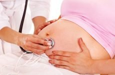 Варто турбуватися при появі виділень зеленого кольору у вагітних