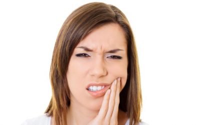 Чому болить зуб під пломбою: причини і що робити?