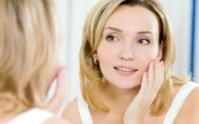 Ефективні косметичні процедури для омолодження обличчя після 40 років