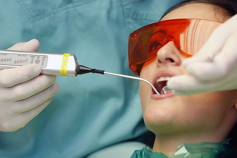 Чому німіють зуби: причини, методи лікування та профілактики