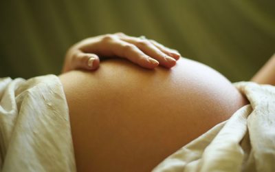Як протікає вагітність при поперечному положенні плода: можливі ускладнення і тактика ведення пологів + коригуюча гімнастика