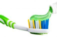 Зубна паста з кальцієм: опис складу, відгуки і вибір