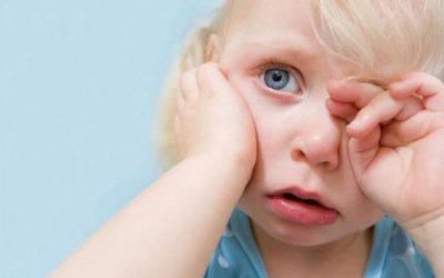 Щока болить у дитини: причини і що це може бути?