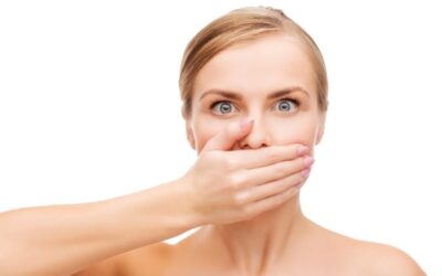 Запах сечі з рота: причини і лікування