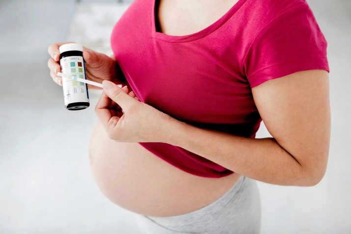 Каламутна сеча при вагітності (24 фото): який повинен бути колір і змінюється під час затримки,темний відтінок на ранніх термінах