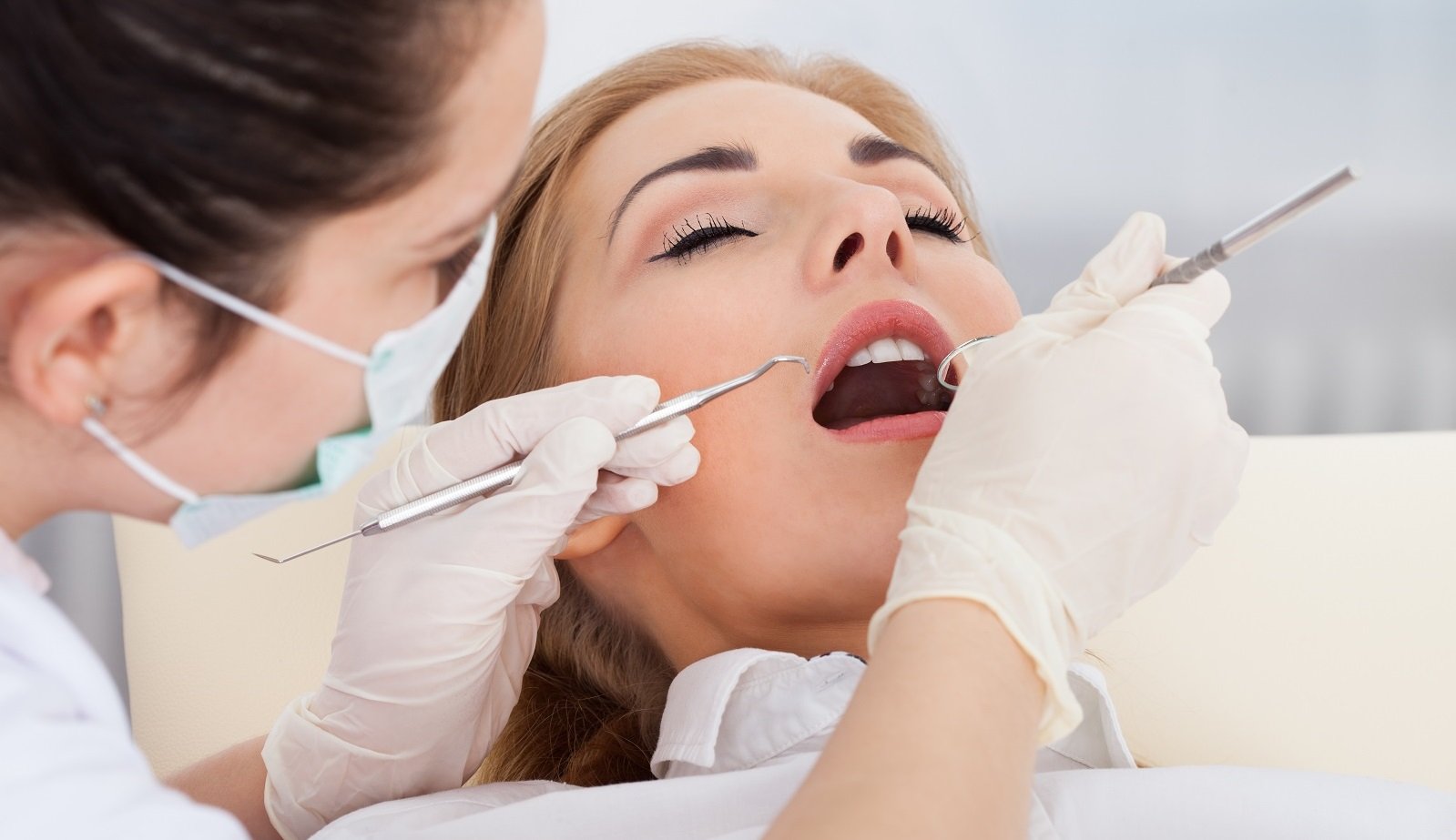 Чи можна видаляти зуби під час місячних: рекомендації експертів