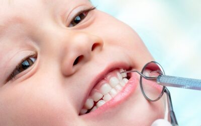 Що робити, якщо у дитини хитається молочний зуб