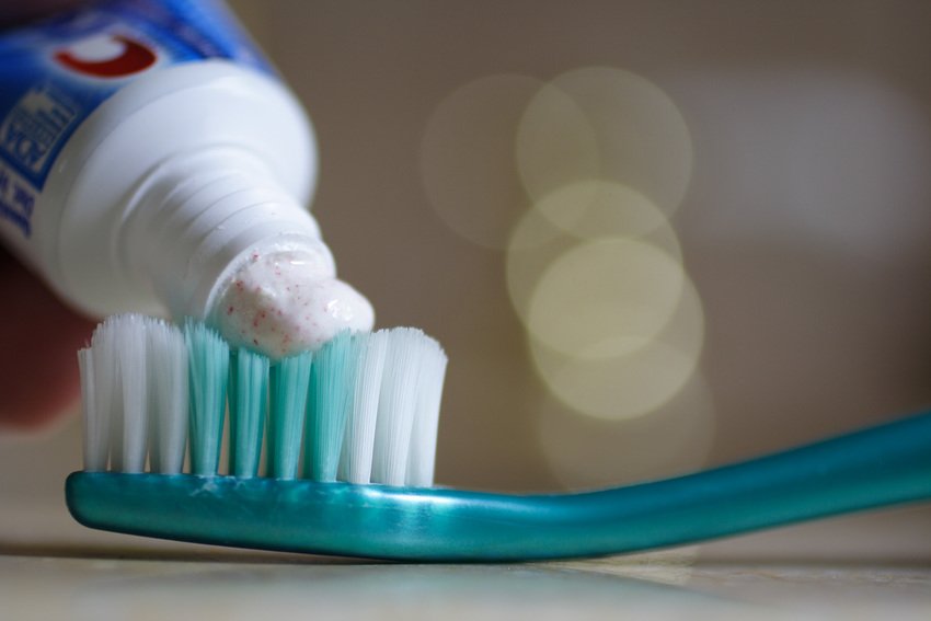 Абразивна зубна паста: принцип дії та рекомендації стоматологів