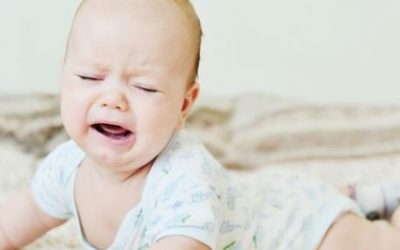 Зелений пронос у немовляти: причини і лікування