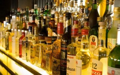 Який алкоголь можна пити при гастриті шлунка і як часто?