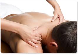 Лікувальний масаж спини: поєднайте приємне з корисним