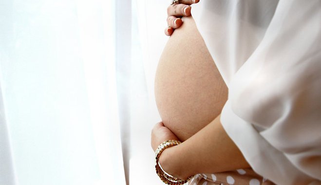 Можно ли беременным делать массаж спины? ответ в статье