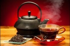 Чорний чай підвищує або знижує артеріальний тиск: думка лікарів