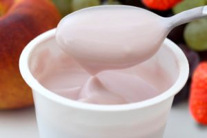Отруєння йогуртом: симптоми, перша допомога при інтоксикації, лікування та відновлення після отруєння
