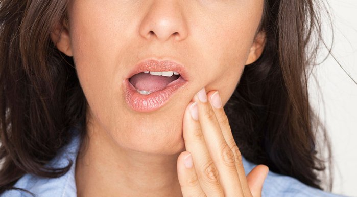 Чому зуби болять вночі: причини появи болю та методи лікування