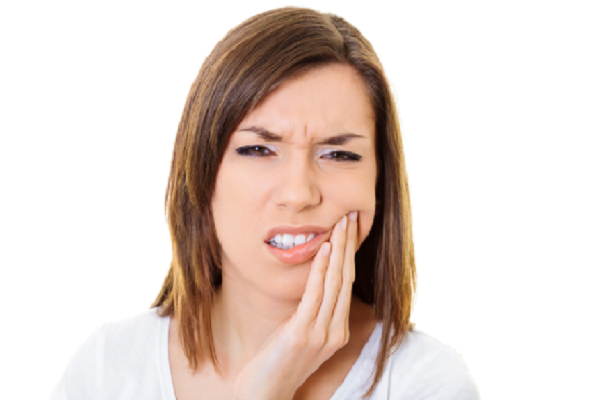Шви після видалення зуба мудрості: скільки розсмоктуються і коли їх потрібно знімати?